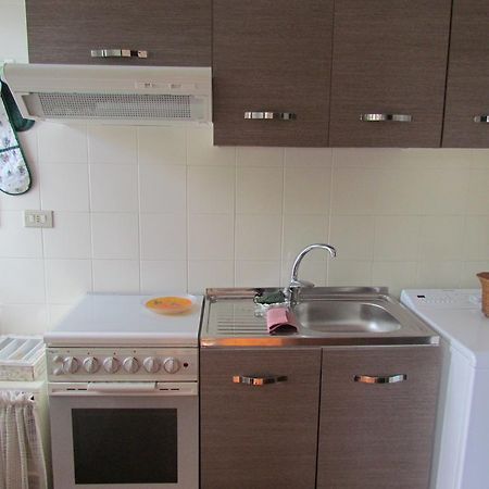 Appartamento Bilocale Dante Stresa Quarto foto